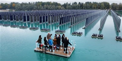 Plant PV k ap flote vètikal vini sou entènèt nan Almay